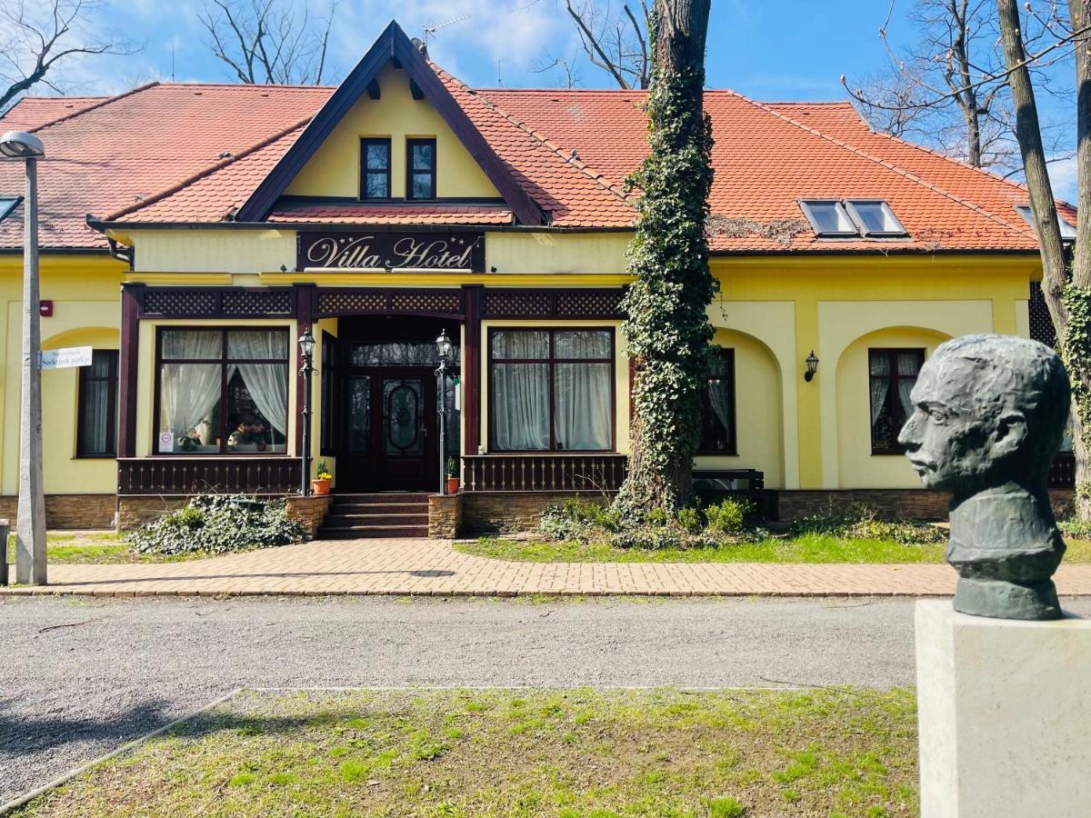Villa Hotel Ντέμπρετσεν Εξωτερικό φωτογραφία