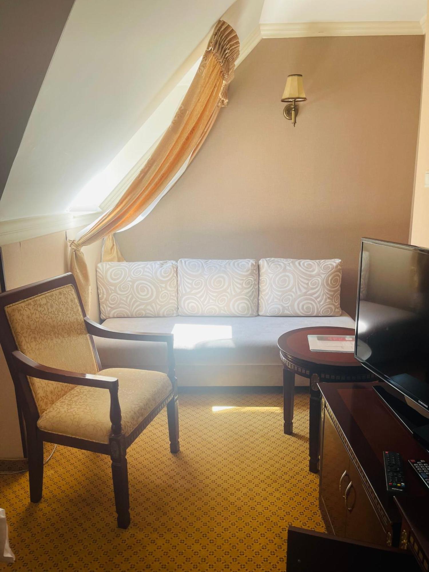 Villa Hotel Ντέμπρετσεν Εξωτερικό φωτογραφία