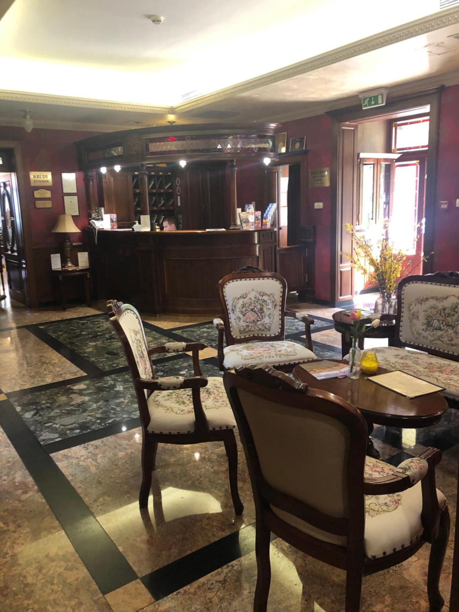 Villa Hotel Ντέμπρετσεν Εξωτερικό φωτογραφία
