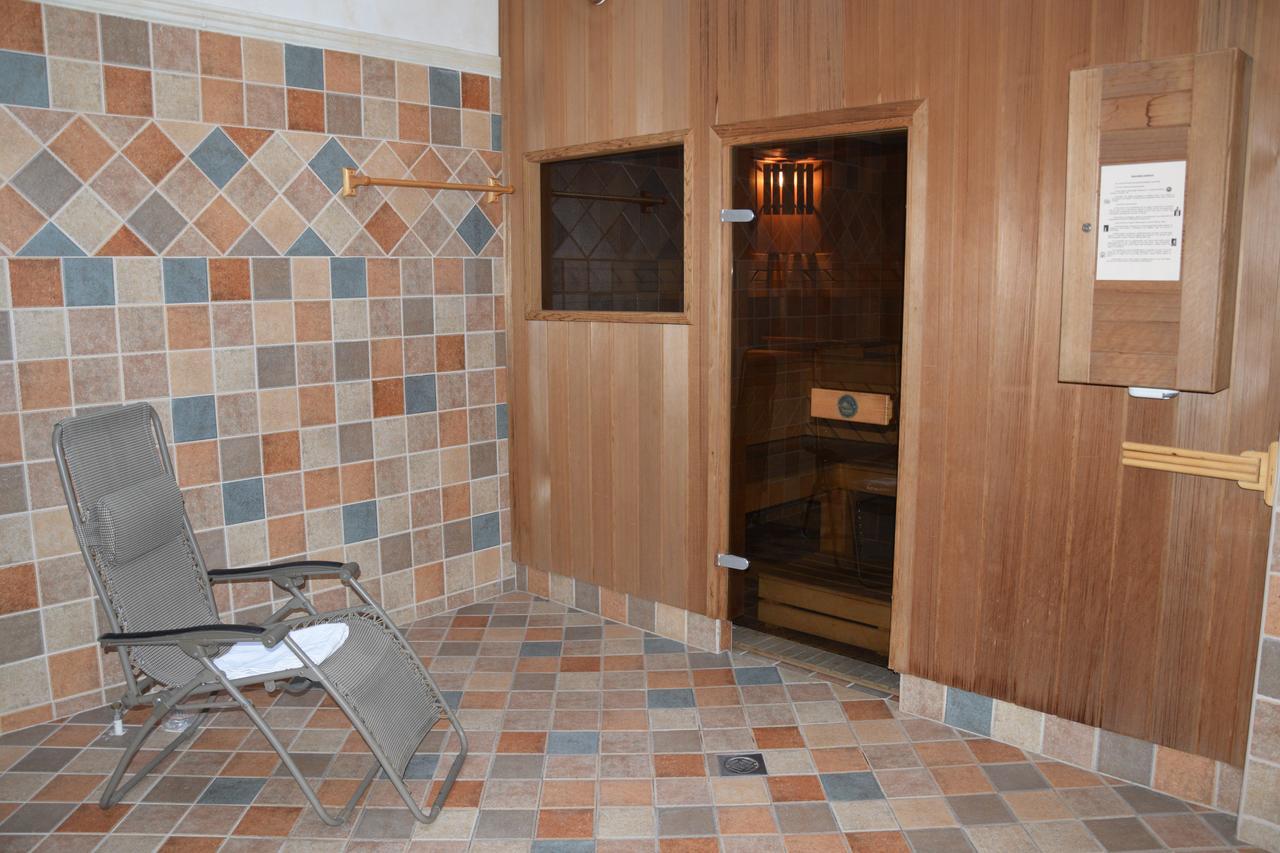 Villa Hotel Ντέμπρετσεν Εξωτερικό φωτογραφία